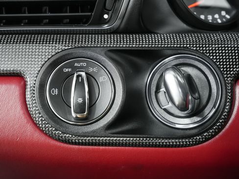 Used 2018 Porsche 911 Targa 4 GTS image 77