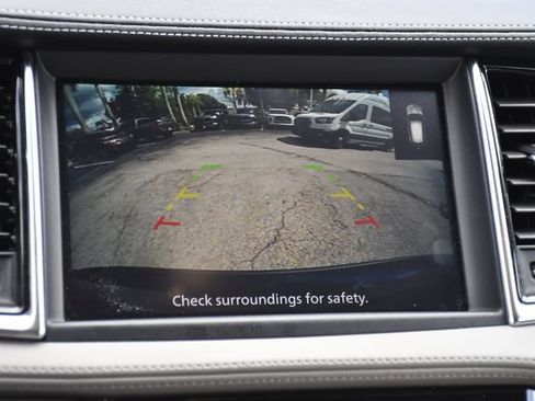Used 2023 INFINITI QX50 Luxe w/ Accent Package FWD image 19