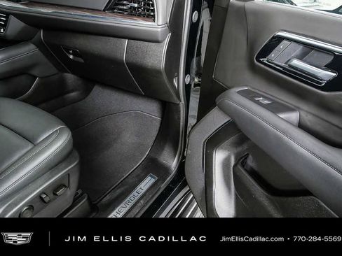 Used 2025 Chevrolet Tahoe LT AWD/4WD image 24