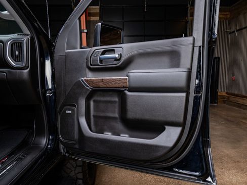 Used 2022 GMC Sierra 2500 Denali image 37