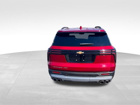 Certified 2025 Chevrolet Traverse LT image 8