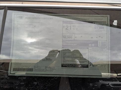 New 2025 Jeep Grand Cherokee L Limited image 16