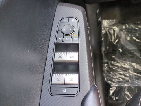 Used 2025 Mitsubishi Outlander SE FWD image 24
