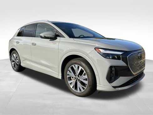 Used 2023 Audi Q4 e-tron Premium Plus w/ Premium Plus image 2