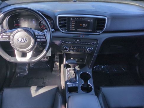 Used 2020 Kia Sportage S image 20