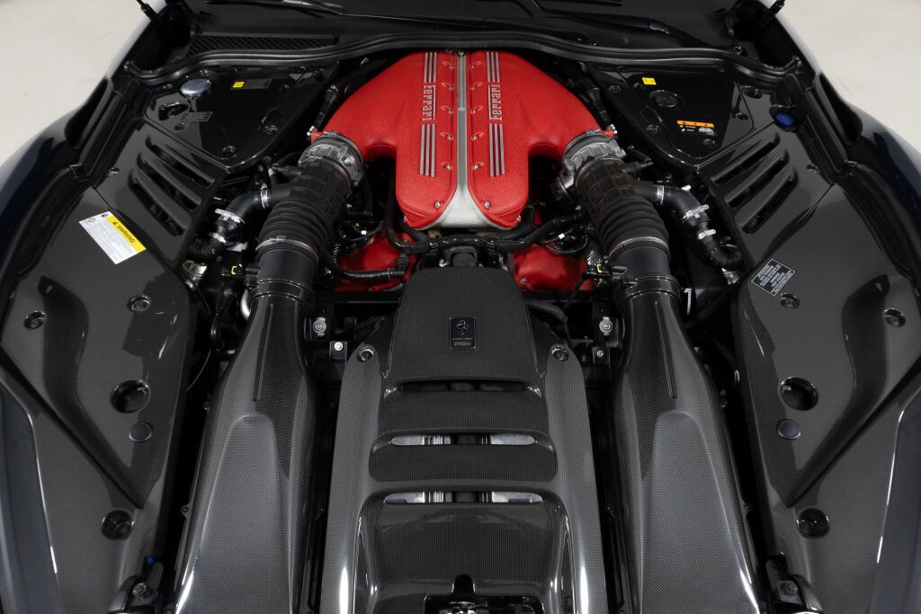 Certified 2022 Ferrari 812 Competizione RWD image 27