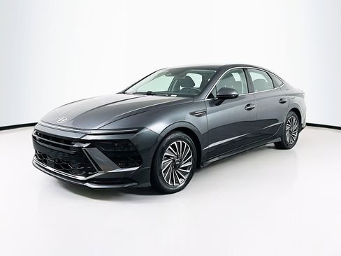 Used 2025 Hyundai Sonata SEL image 3