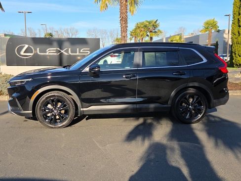 Used 2024 Honda CR-V Sport Touring image 2