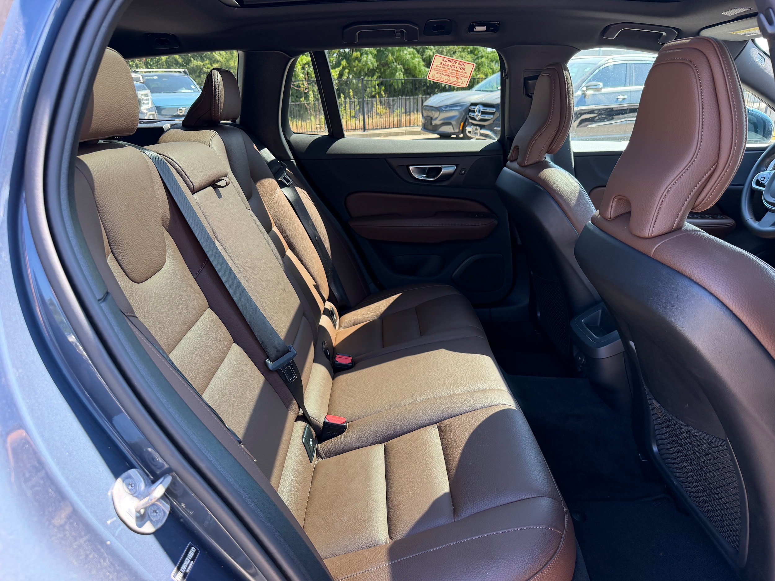 Certified 2025 Volvo V60 B5 Cross Country Plus AWD/4WD image 12