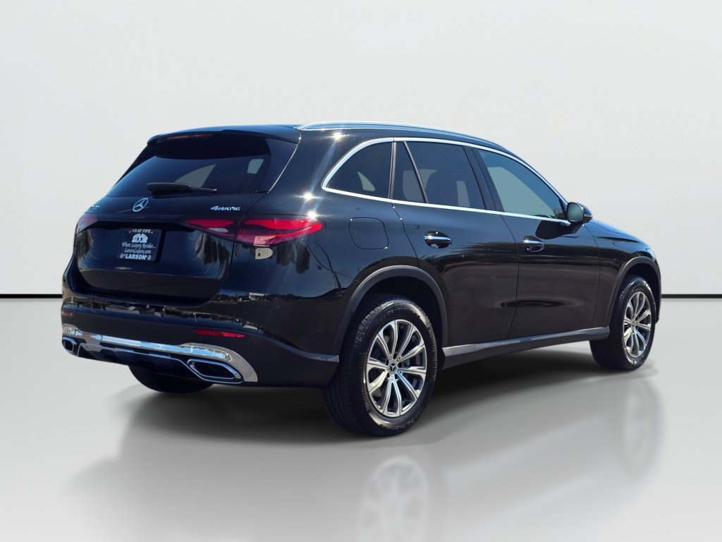 Used 2023 Mercedes-Benz GLC 300 4MATIC w/ Pinnacle Trim Package image 5