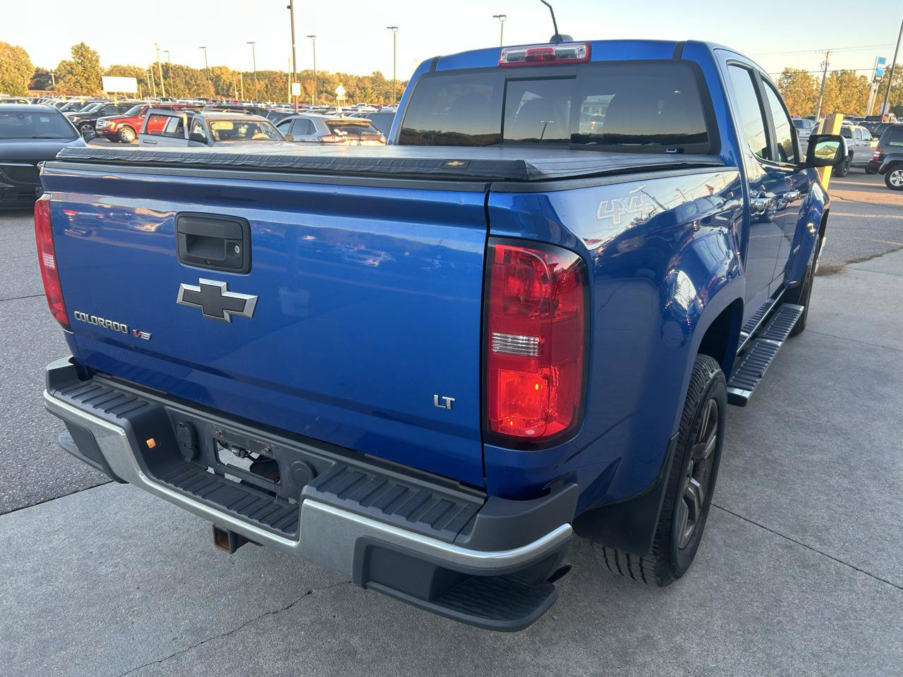 Used 2018 Chevrolet Colorado LT w/ Luxury Package, Chrome AWD/4WD image 5