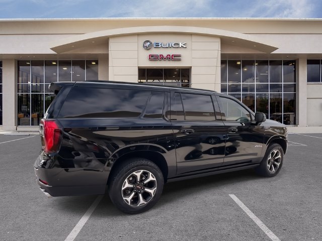 Certified 2025 GMC Yukon XL AT4 Ultimate AWD/4WD image 14