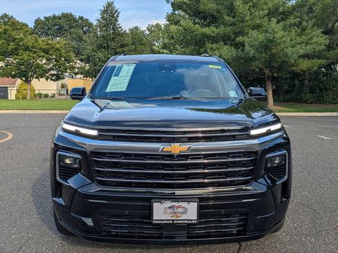 Certified 2025 Chevrolet Traverse High Country w/ LPO, Floor Liner Package AWD/4WD image 3