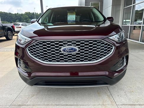 Certified 2024 Ford Edge SEL w/ Convenience Package AWD/4WD image 11