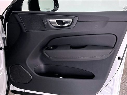 New 2026 Volvo XC60 B5 Core AWD/4WD image 12