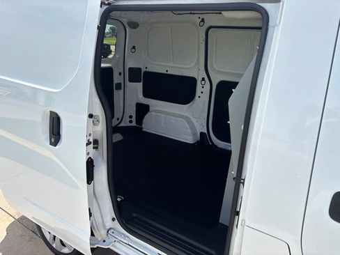 Used 2020 Nissan NV200 SV w/ Back Door Glass Package FWD image 28