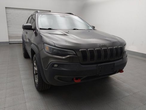 Used 2019 Jeep Cherokee Trailhawk w/ Cold Weather Group AWD/4WD image 14