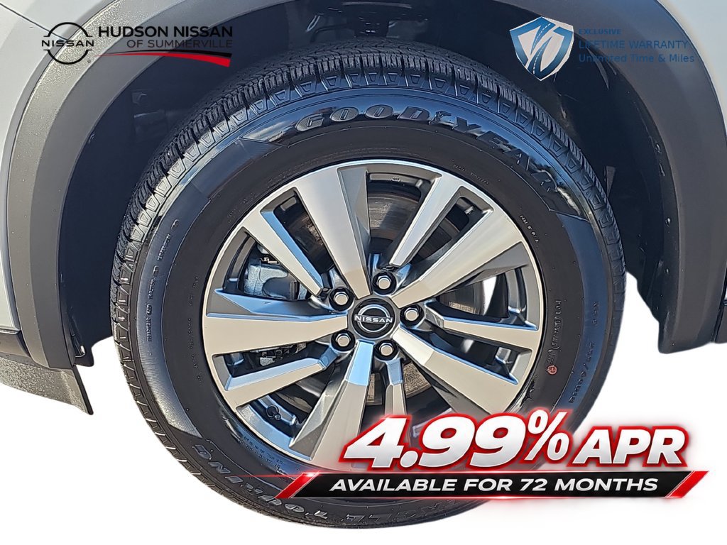 Used 2025 Nissan Pathfinder SL FWD image 31