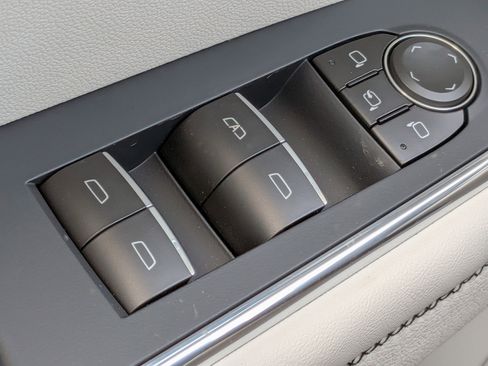 New 2026 GMC Acadia Denali image 24