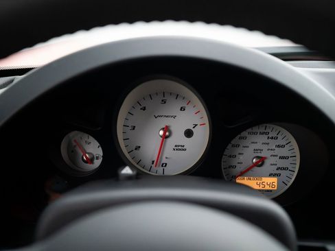 Used 2006 Dodge Viper SRT-10 RWD image 14