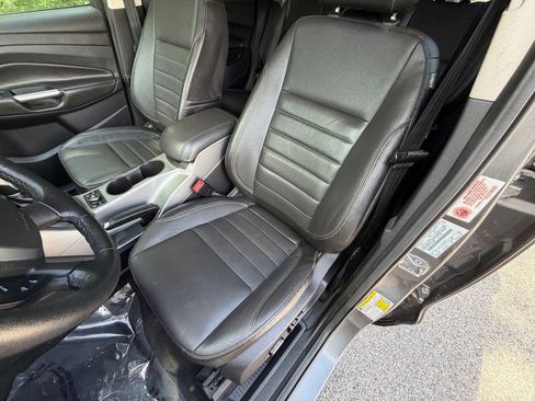 Used 2014 Ford Escape SE w/ Equipment Group 201A AWD/4WD image 11