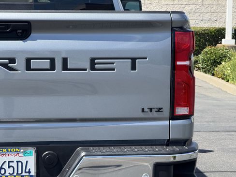 Certified 2025 Chevrolet Silverado 3500 LTZ w/ LTZ Convenience Package AWD/4WD image 8