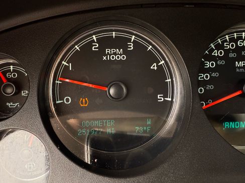 Used 2014 Chevrolet Silverado 2500 LTZ w/ LTZ Plus Package image 20