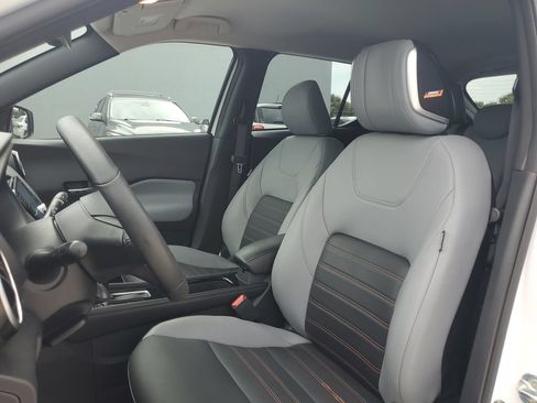 Used 2024 Nissan Kicks SR w/ SR Premium Package FWD image 24