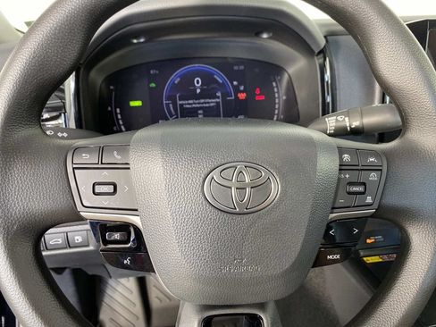 Used 2026 Toyota Camry LE FWD image 15