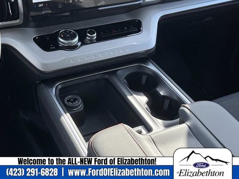 New 2025 Ford Expedition Max Active image 14