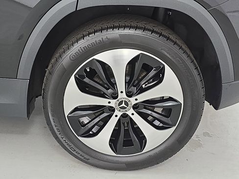 Used 2025 Mercedes-Benz GLA 250 image 34