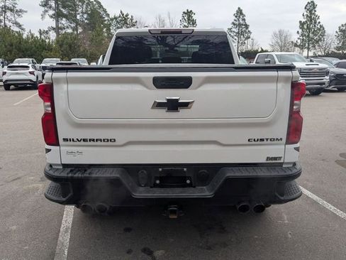 Used 2021 Chevrolet Silverado 1500 Custom Trail Boss w/ Realtree Special Edition image 5