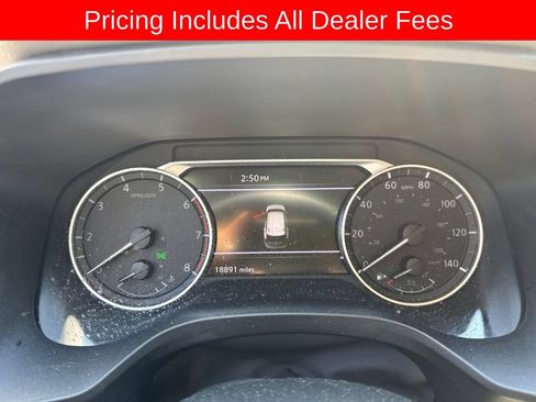 Certified 2024 Nissan Rogue SV w/ SV Premium Package FWD image 3