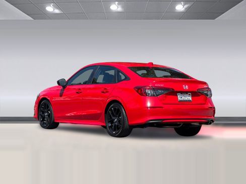 Used 2024 Honda Civic Sport image 3