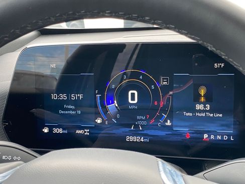 Used 2025 Chevrolet Equinox LT image 40