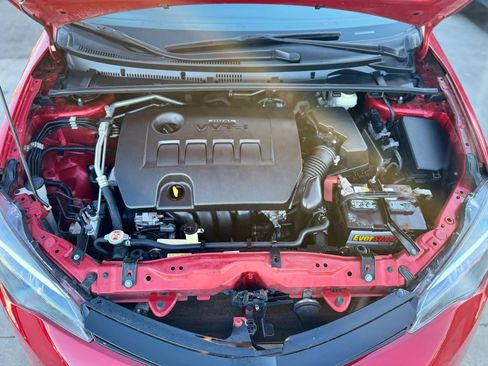 Used 2018 Toyota Corolla LE image 36