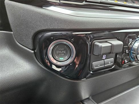 New 2025 GMC Sierra 1500 SLT w/ SLT Premium Plus Package image 27
