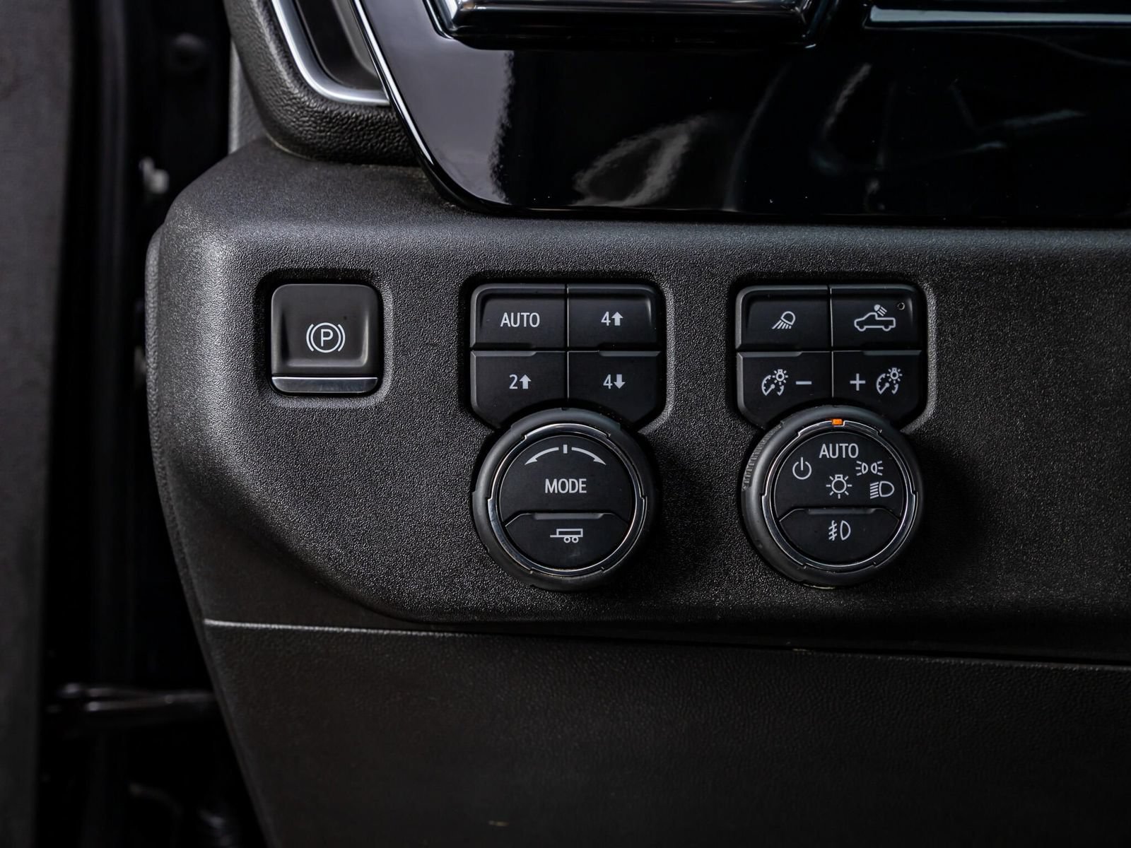 Used 2023 Chevrolet Silverado 1500 RST AWD/4WD image 18