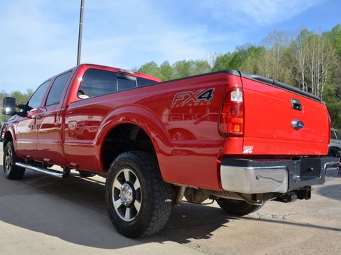 Used 2014 Ford F350 Lariat w/ Lariat Interior Package image 4