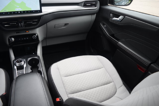 Used 2023 Ford Escape Active w/ Tech Pack #2 AWD/4WD image 14