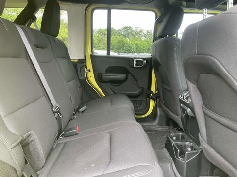 Used 2023 Jeep Wrangler Unlimited Sport AWD/4WD image 19