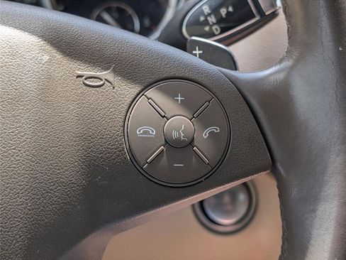 Used 2012 Mercedes-Benz GL 320 BlueTEC 4MATIC image 21