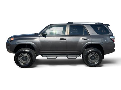 Used 2019 Toyota 4Runner SR5 Premium AWD/4WD image 8