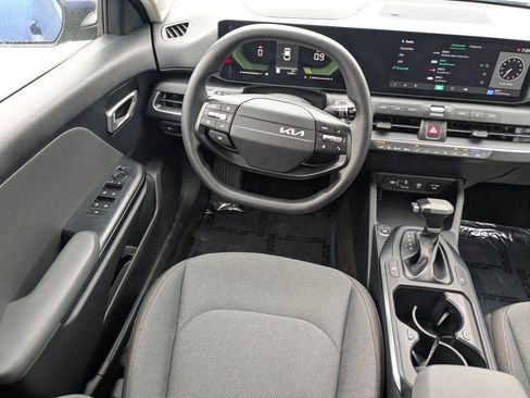 Used 2025 Kia K4 FWD image 15