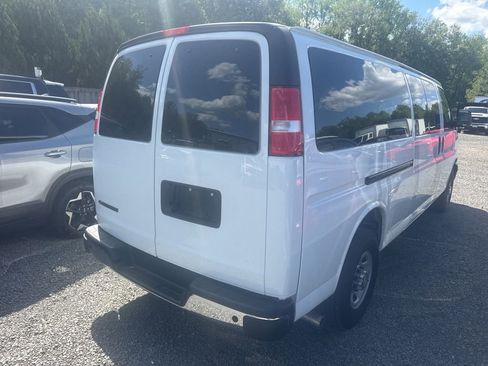 Used 2024 Chevrolet Express 3500 LT w/ LT Preferred Equipment Group RWD image 25