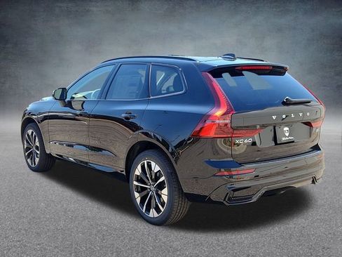 New 2026 Volvo XC60 B5 Plus w/ Climate Package image 5