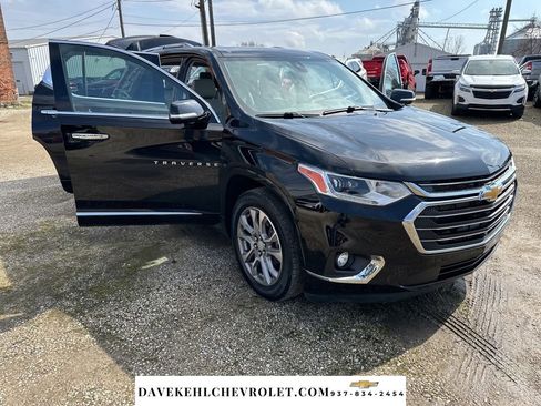 Used 2021 Chevrolet Traverse Premier image 36