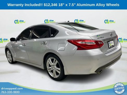 Used 2016 Nissan Altima 3.5 SL w/ 3.5 Technology Package FWD image 8