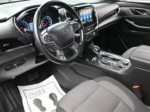 Used 2023 Chevrolet Traverse LT w/ Midnight/Sport Edition image 14
