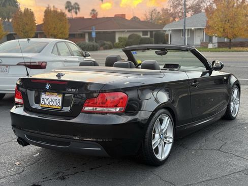Used 2012 BMW 135i Convertible image 6